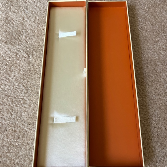 NWT Ladies’ Coach Wristwatch - Picture 7 of 11